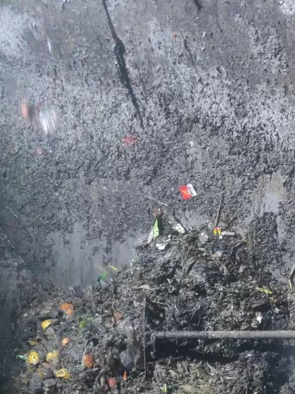 坡头污水池清理